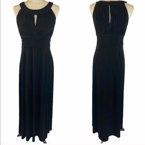 Sangria full length sleeveless maxi formal dress